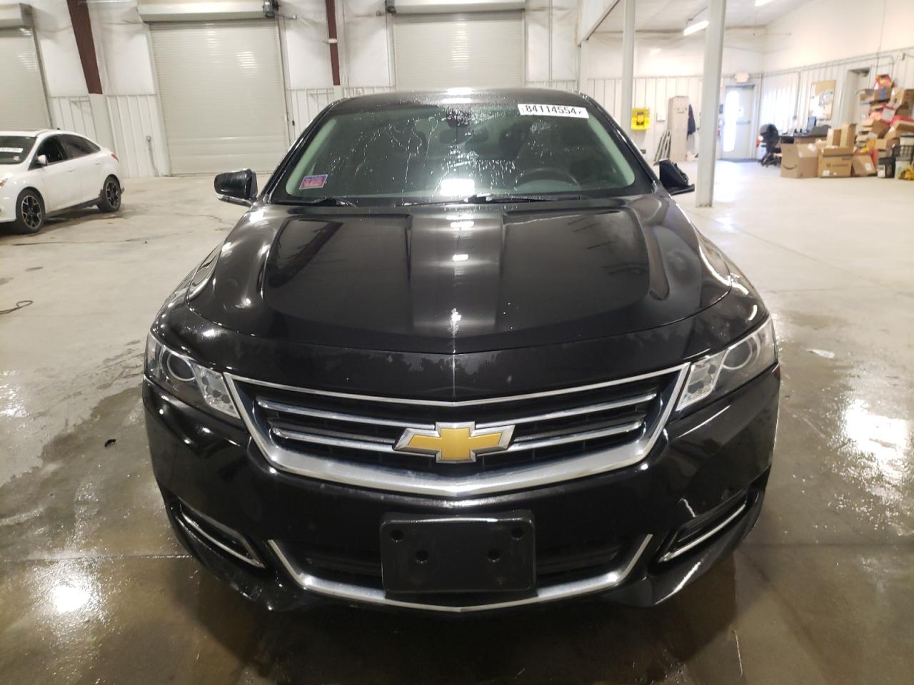 2019 Chevrolet Impala VIN 1G11Z5S36KU118556 Copart auction photo, side / rear end damage thumbnail 5