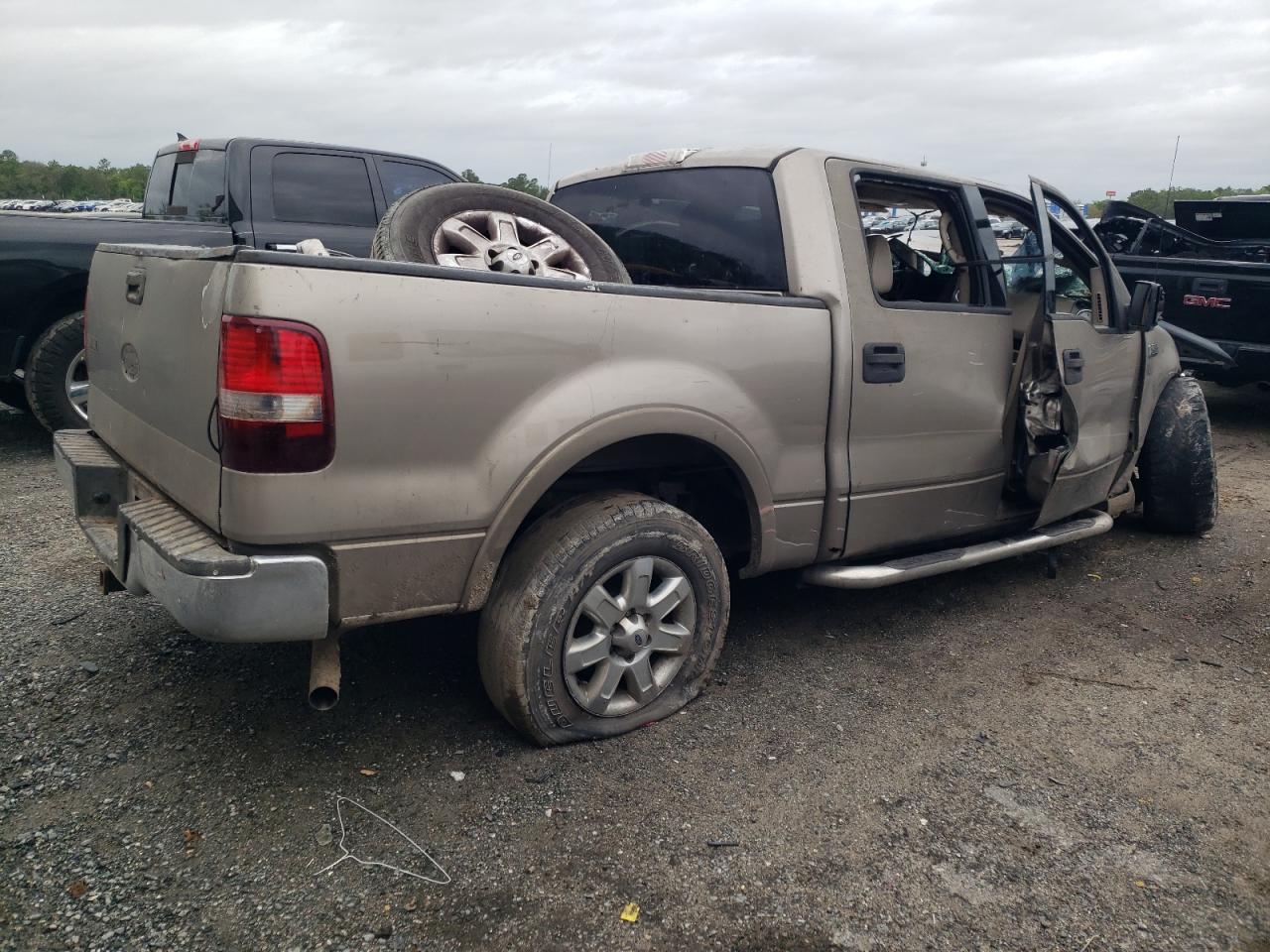 2004 Ford F-150 VIN 1FTPW12554FA25099 Copart auction photo, all over damage thumbnail 3