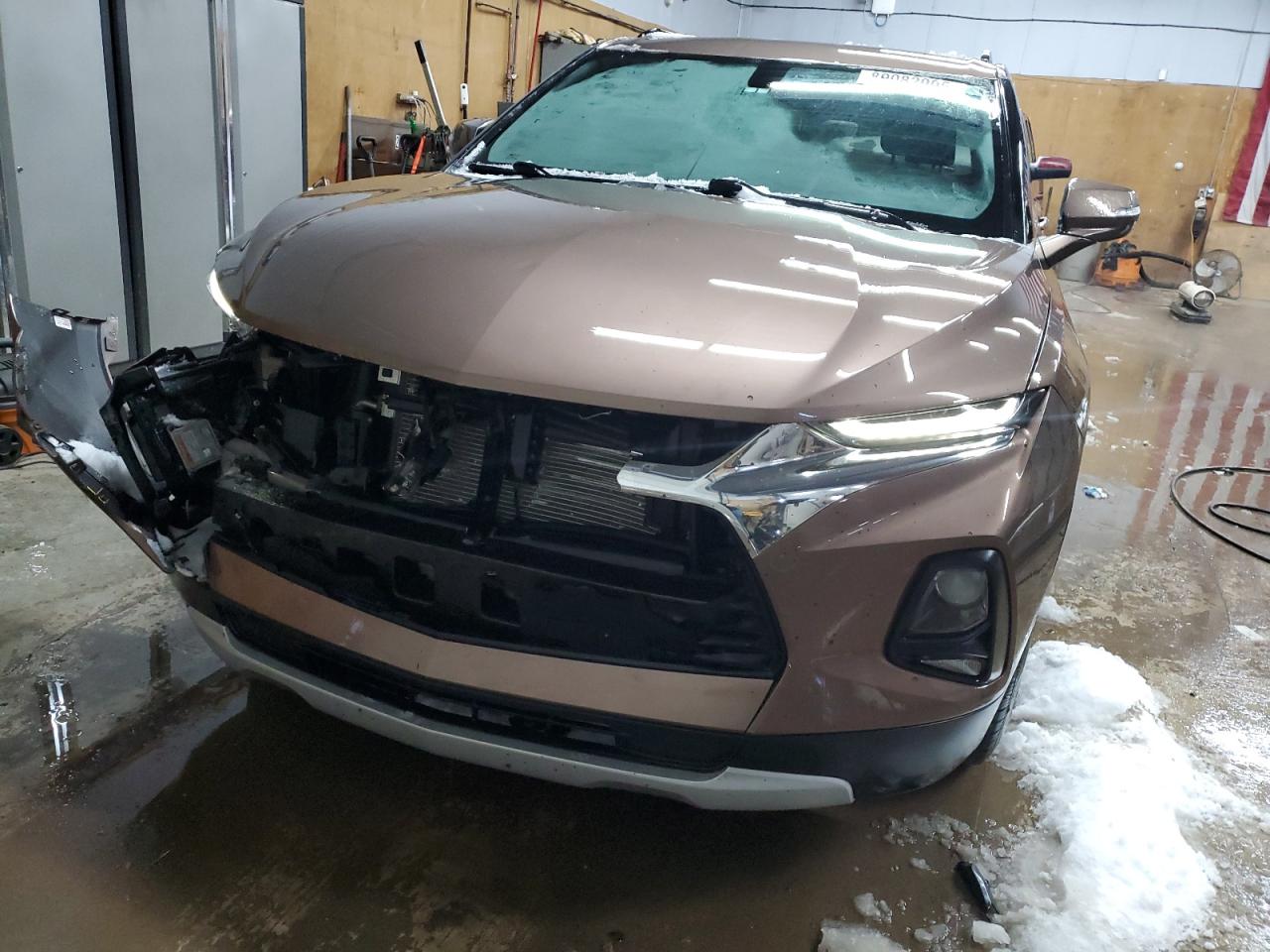 2019 Chevrolet Blazer VIN 3GNKBGRS6KS675662 Copart auction photo, front end / minor dent/scratches damage thumbnail 5