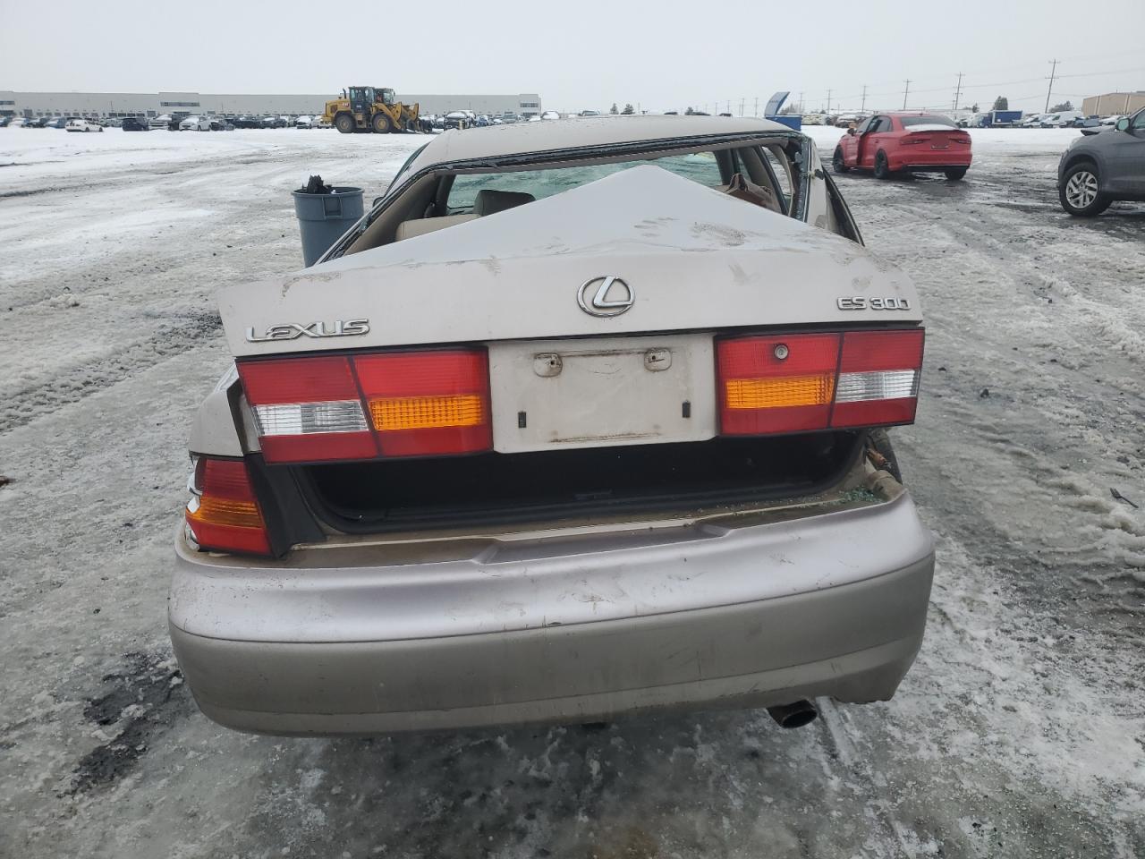 1997 Lexus ES VIN JT8BF22G0V0012247 Copart auction photo, rear end / side damage thumbnail 6