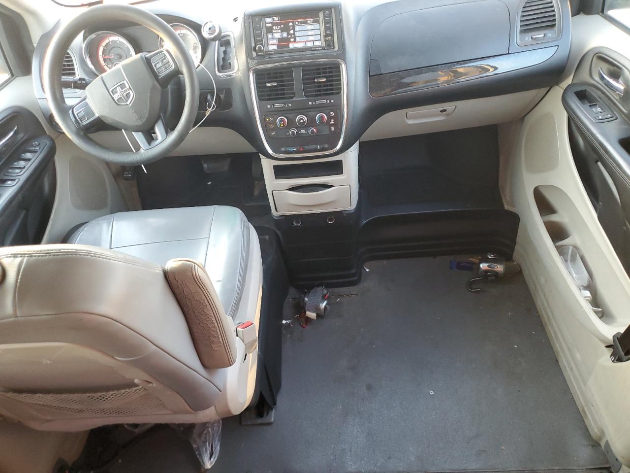 2017 Dodge Caravan VIN 2C4RDGBGXHR768052 Copart auction photo, side damage thumbnail 8