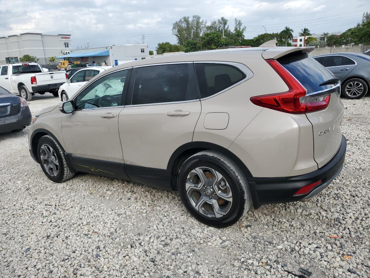 2019 Honda CR-V VIN 2HKRW1H53KH502860 Copart auction photo, water/flood / minor dent/scratches damage thumbnail 2
