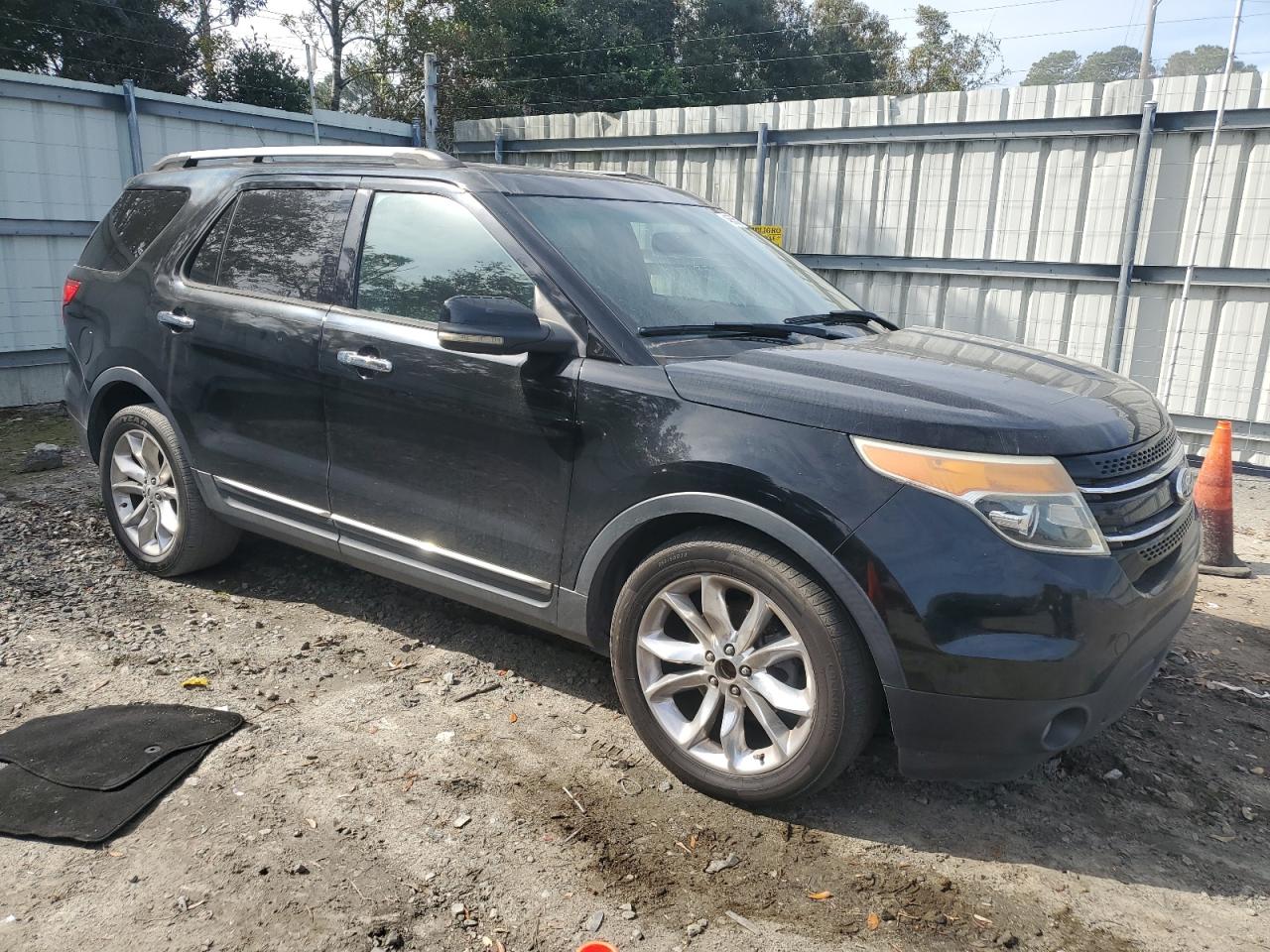 2012 Ford Explorer VIN 1FMHK7F91CGA23709 Copart auction photo, side / front end damage thumbnail 4