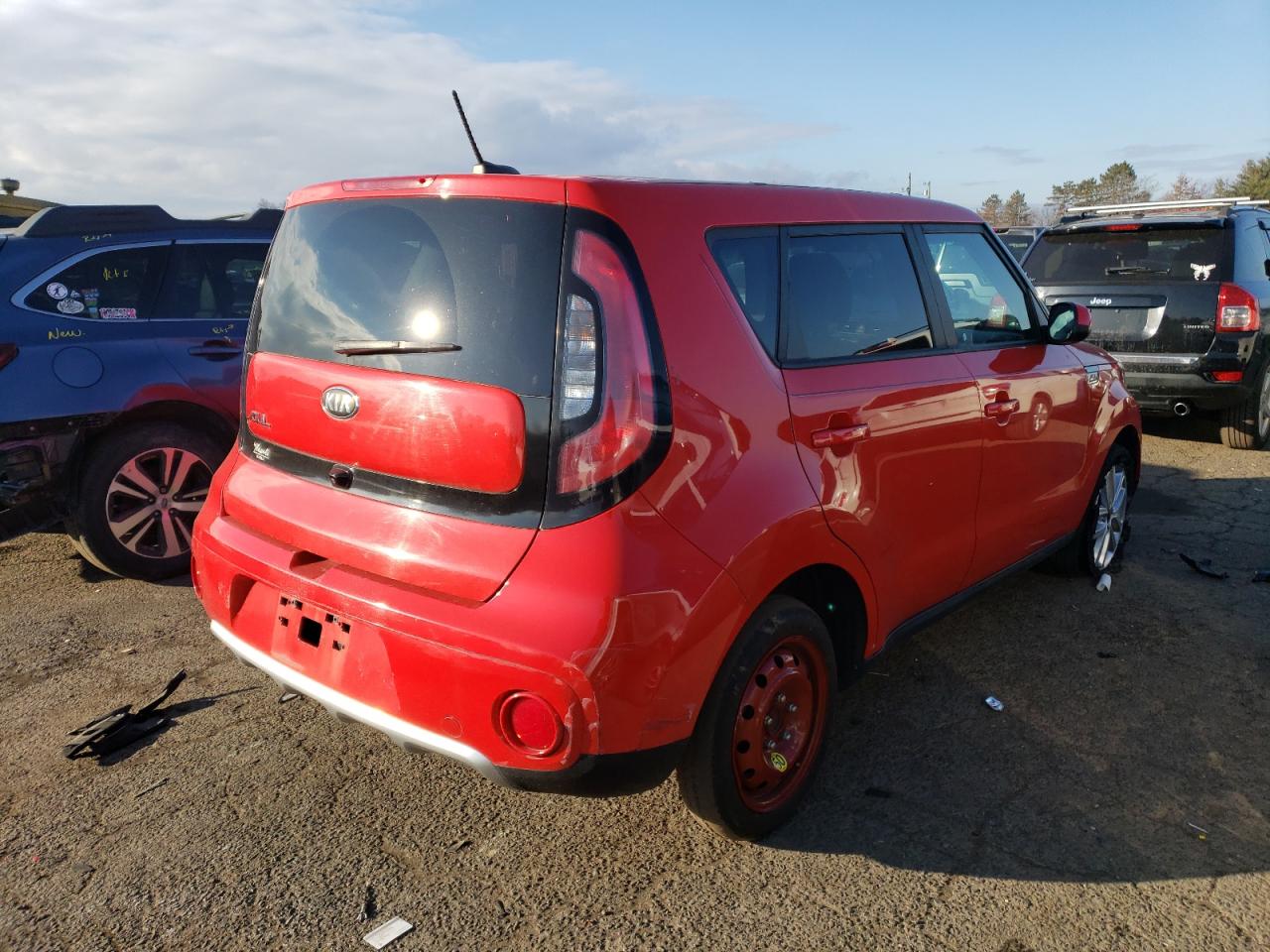 2018 KIA Soul VIN KNDJP3A52J7513013 Copart auction photo, vandalism / side damage thumbnail 3