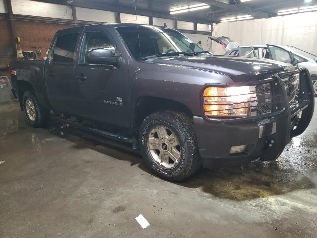 2010 Chevrolet Silverado VIN 3GCRKSE31AG139731 Copart auction photo, rear end / side damage thumbnail 4