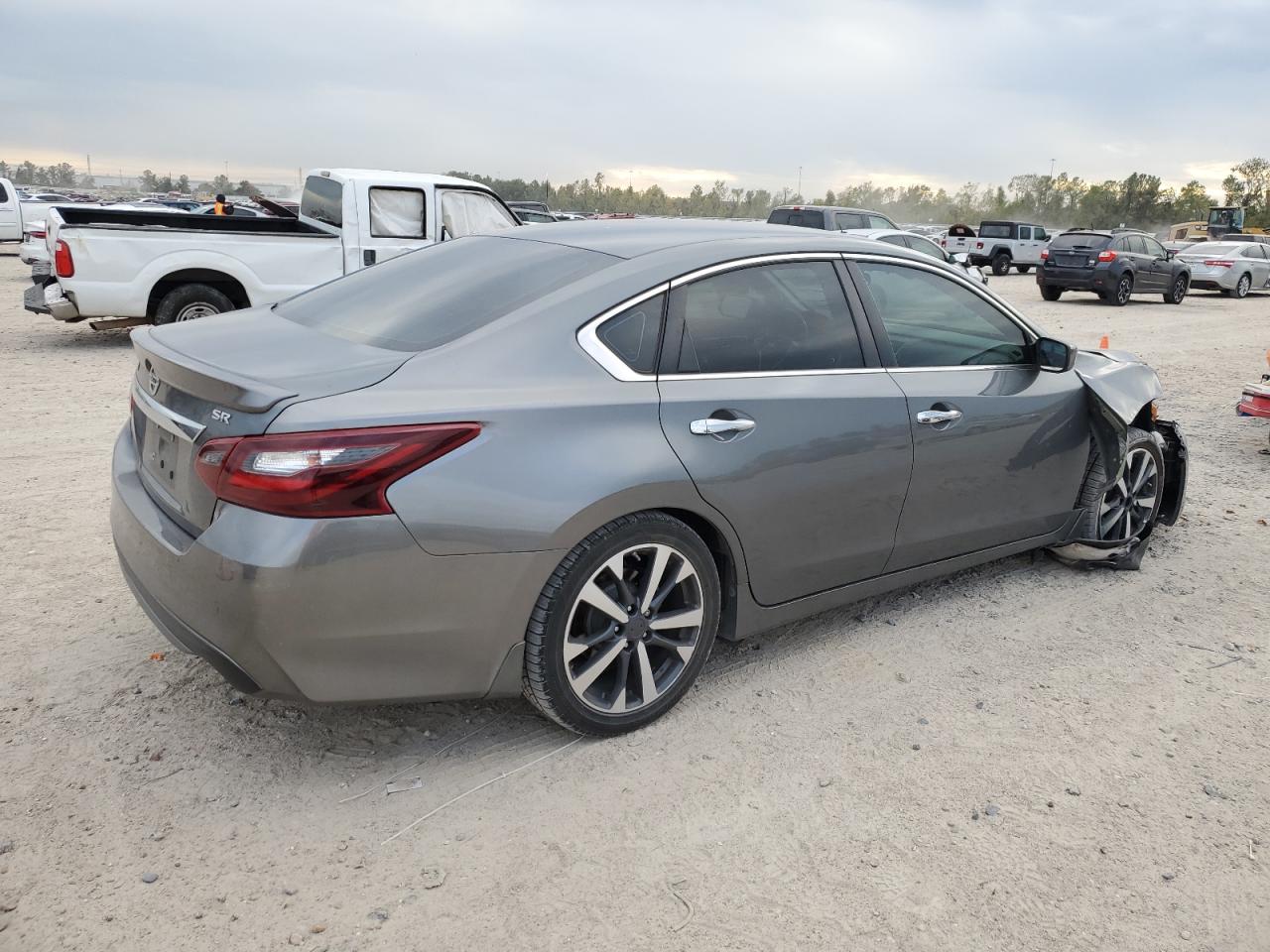 2017 Nissan Altima VIN 1N4AL3AP8HC489465 Copart auction photo, front end damage thumbnail 3
