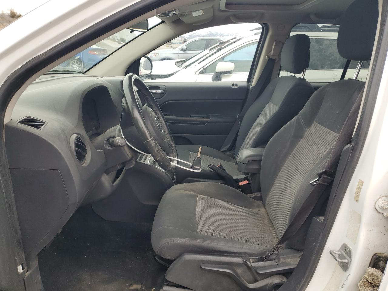 2011 Jeep Compass VIN 1J4NF1FB0BD169802 Copart auction photo, minor dent/scratches damage thumbnail 7
