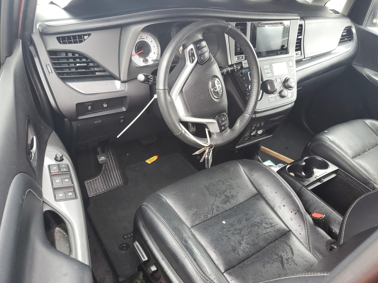 2017 Toyota Sienna VIN 5TDXZ3DC1HS873260 Copart auction photo, water/flood damage thumbnail 8