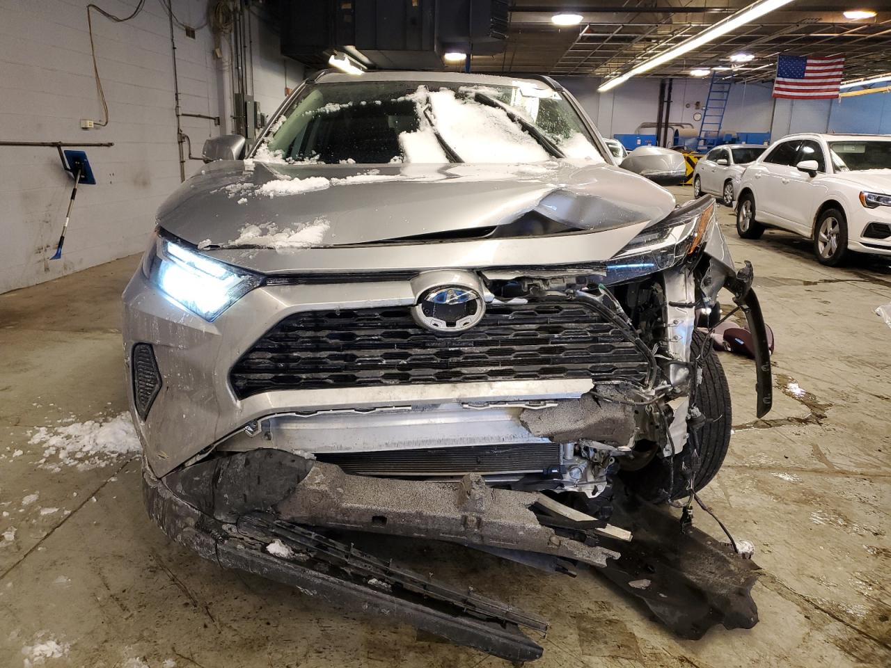 2023 Toyota RAV 4 VIN 4T3RWRFV1PU109070 Copart auction photo, front end / mechanical damage thumbnail 5