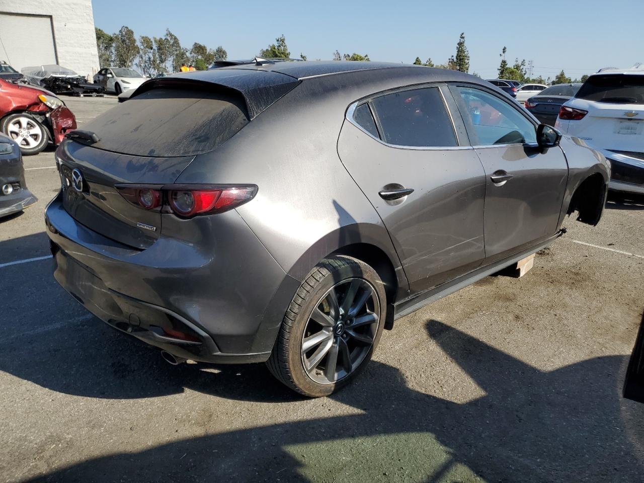 2019 Mazda 3 VIN JM1BPAMM1K1142569 Copart auction photo, front end / undercarriage damage thumbnail 3