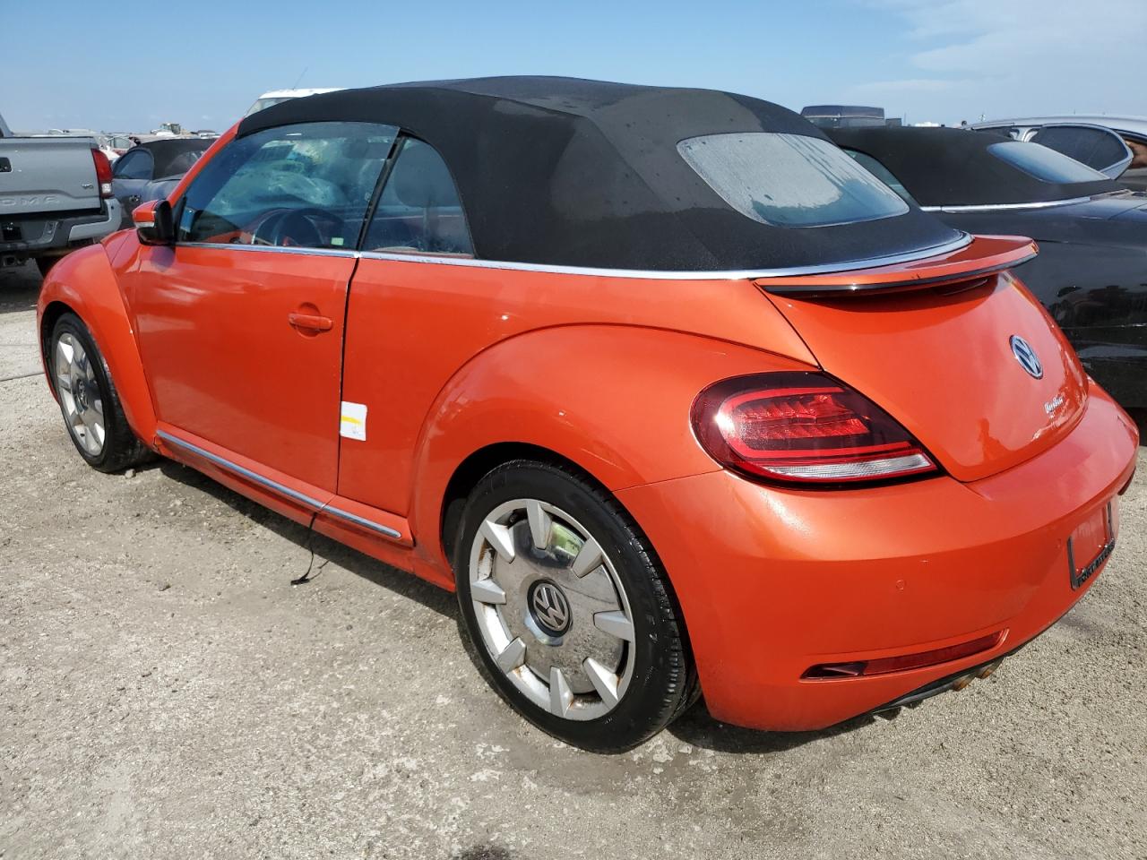 2019 Volkswagen Beetle VIN 3VW5DAAT3KM510932 Copart auction photo, water/flood damage thumbnail 2