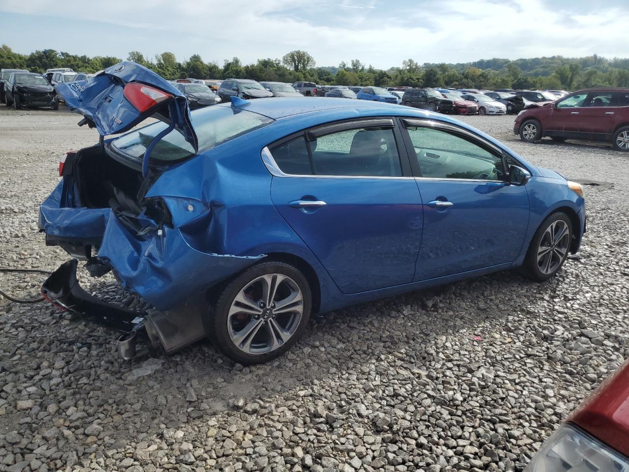 2015 KIA Forte VIN KNAFX4A84F5307231 Copart auction photo, rear end damage thumbnail 3