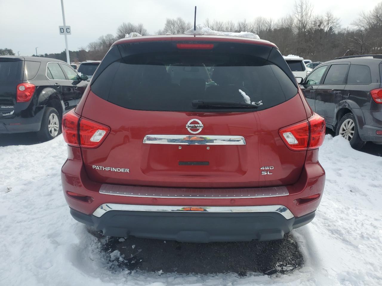 2017 Nissan Pathfinder VIN 5N1DR2MM8HC628314 Copart auction photo, side / minor dent/scratches damage thumbnail 6