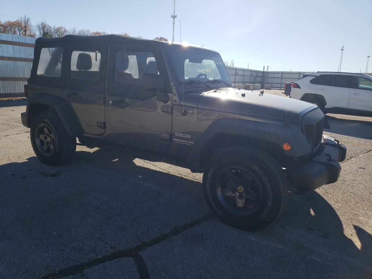 2016 Jeep Wrangler VIN 1C4BJWDG3GL325735 Copart auction photo, water/flood / minor dent/scratches damage thumbnail 4
