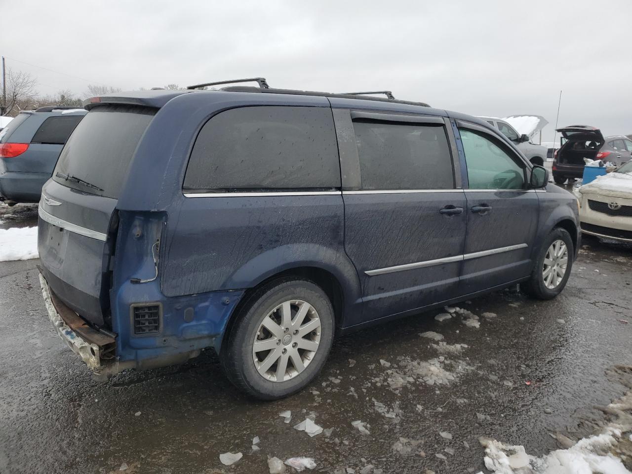2014 Chrysler Town & Country VIN 2C4RC1BG4ER138572 Copart auction photo, rear end damage thumbnail 3
