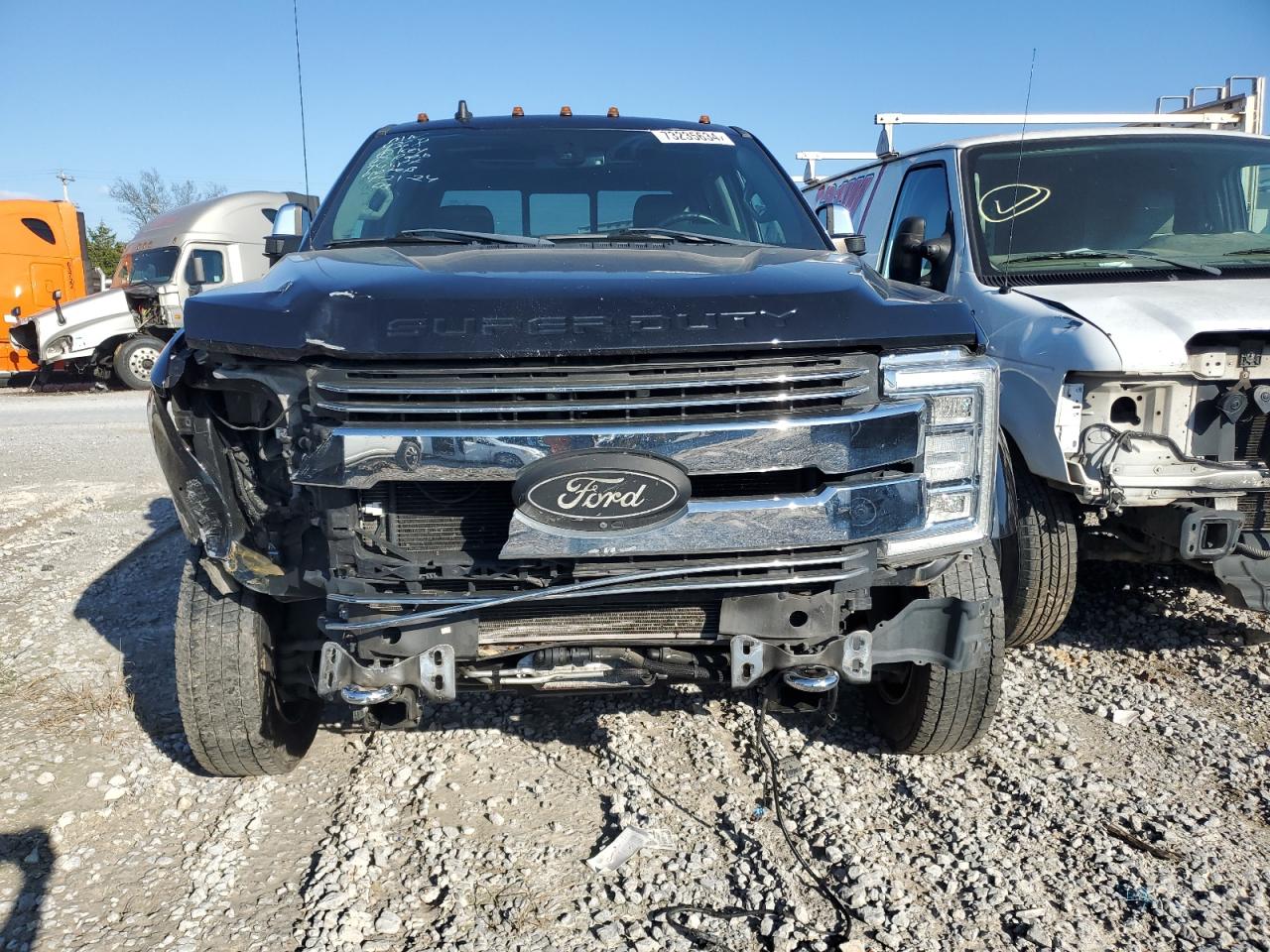 2018 Ford F450 VIN 1FT9W4DT1JED24368 Copart auction photo, front end damage thumbnail 5