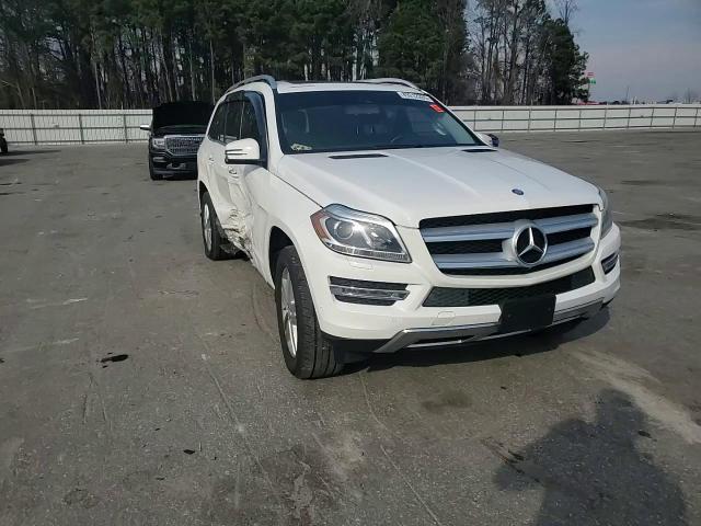 2015 Mercedes-Benz GL-klasse VIN 4JGDF6EE5FA595126 Copart auction photo, side damage thumbnail 12