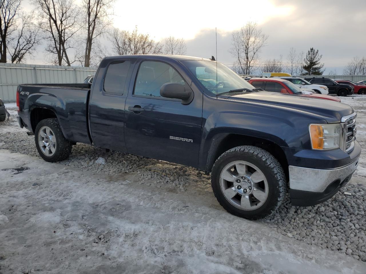 2011 GMC Sierra VIN 1GTR2VE39BZ297298 Copart auction photo, minor dent/scratches / mechanical damage thumbnail 4