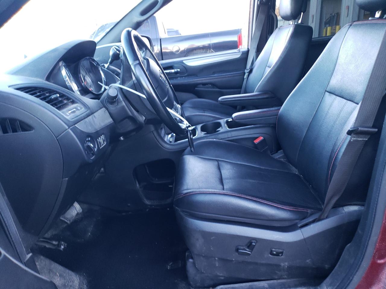 2019 Dodge Caravan VIN 2C4RDGEG3KR768784 Copart auction photo, front end / side damage thumbnail 7
