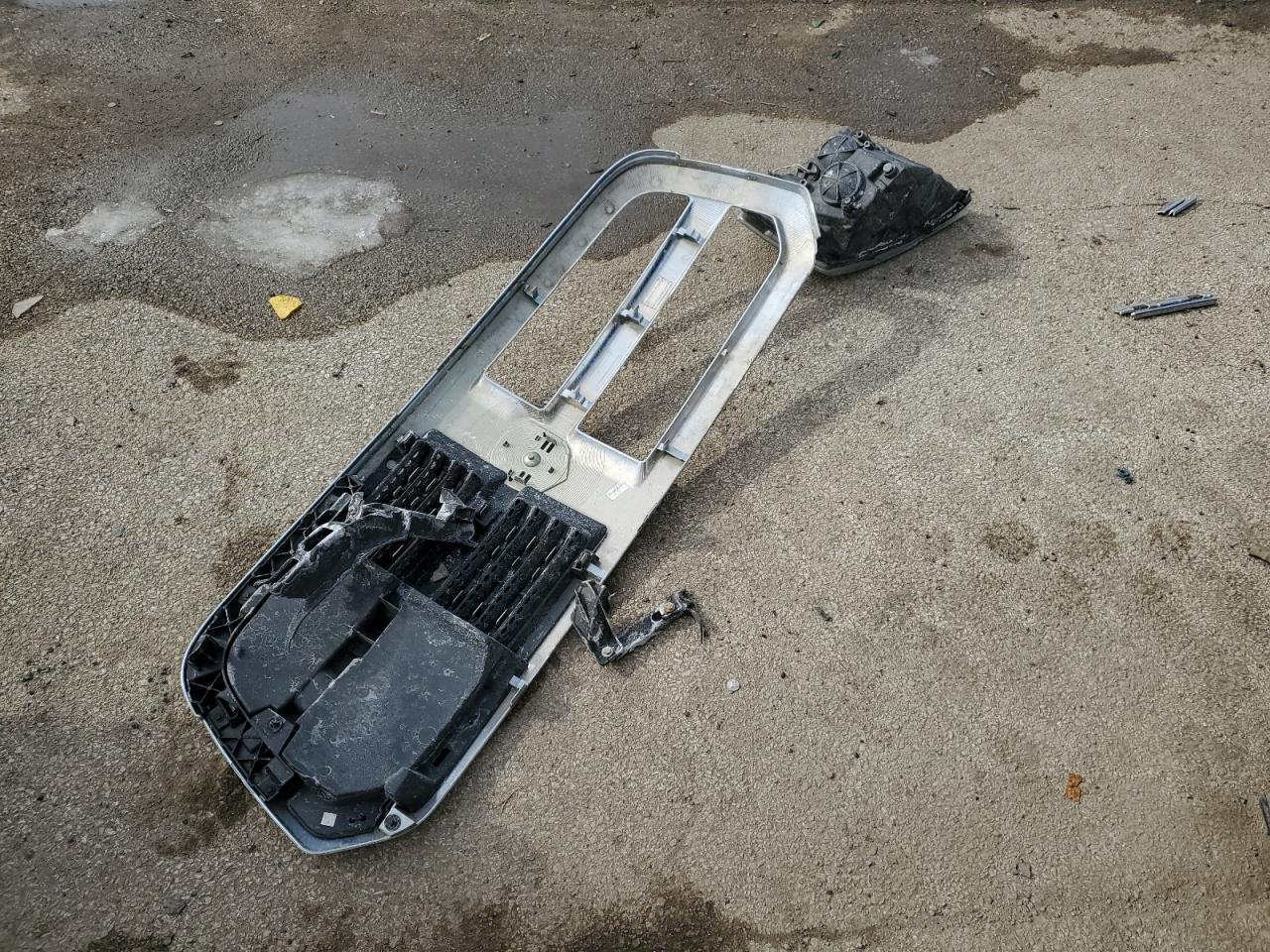 2018 RAM 1500 VIN 1C6RR7GG4JS311534 Copart auction photo, rear end / front end damage thumbnail 14