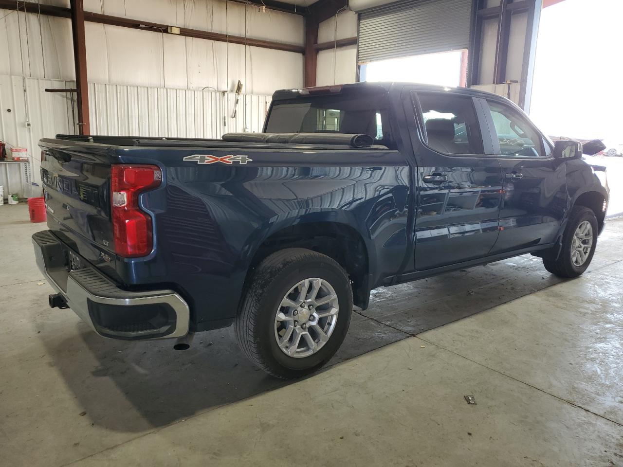 2022 Chevrolet Silverado VIN 1GCPDKEK2NZ628752 Copart auction photo, front end / side damage thumbnail 3