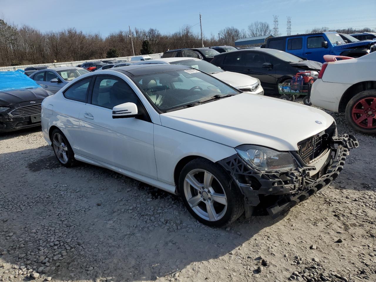 2013 Mercedes-Benz C-klasse VIN WDDGJ4HB3DG032999 Copart auction photo, front end damage thumbnail 4