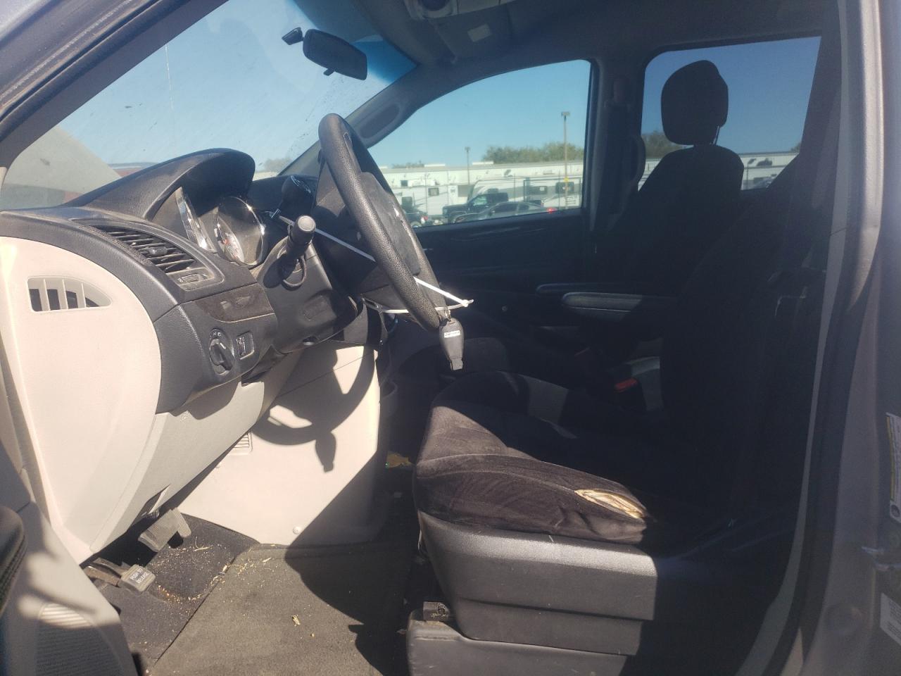 2014 Dodge Caravan VIN 2C4RDGBGXER410669 Copart auction photo, side damage thumbnail 7