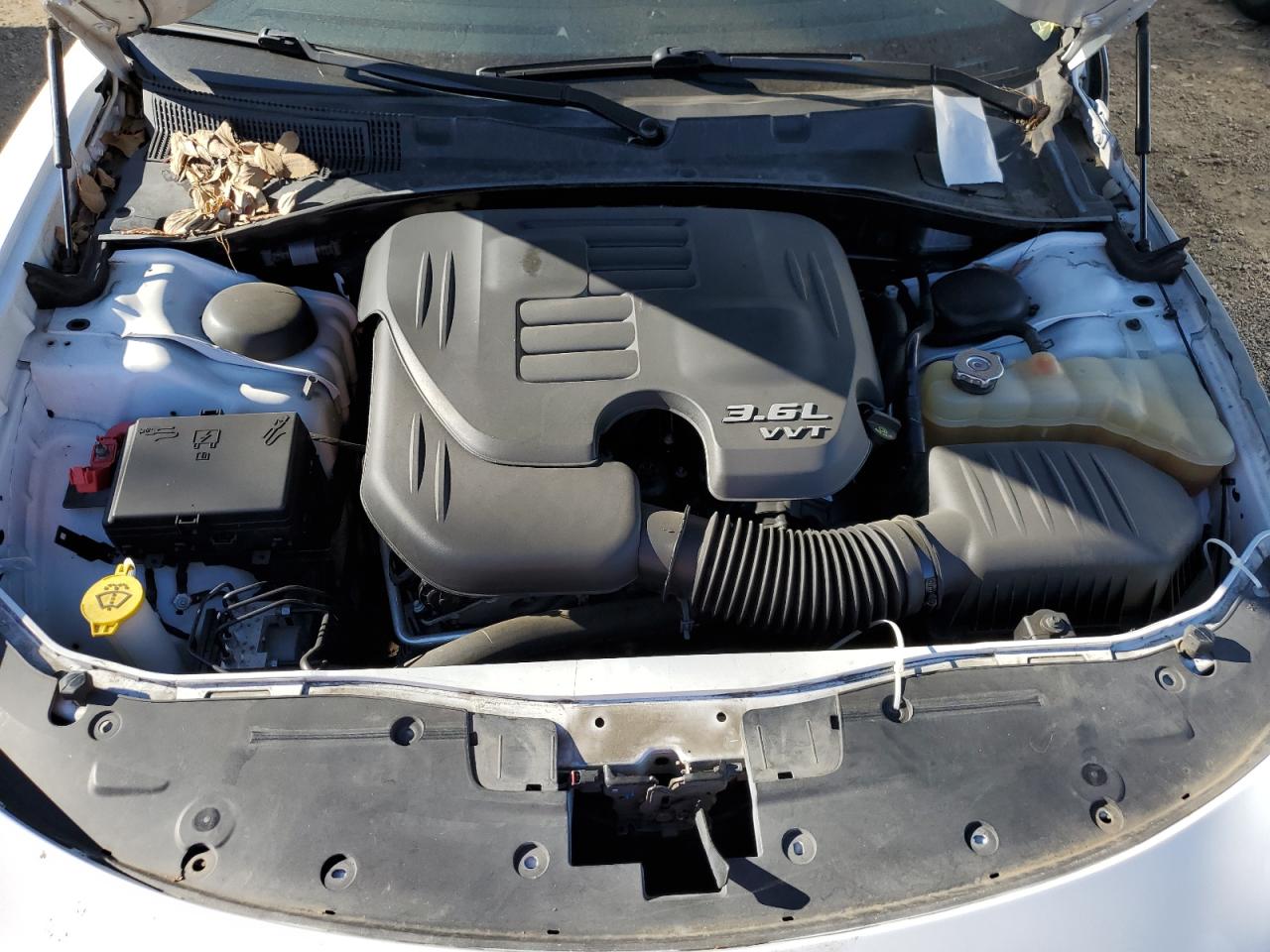 2018 Dodge Charger VIN 2C3CDXBG0JH319193 Copart auction photo, all over damage thumbnail 11