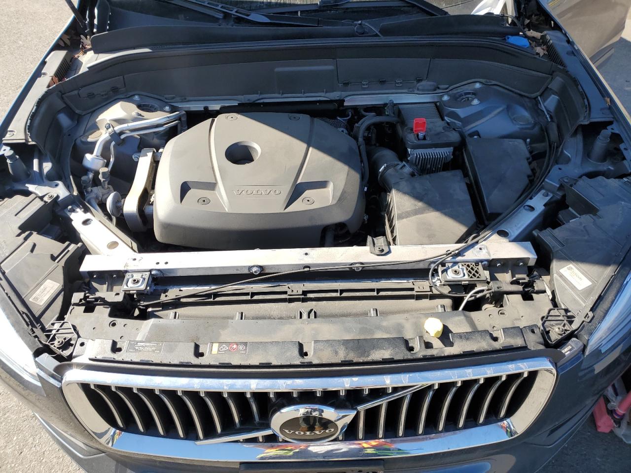 2022 Volvo XC90 VIN YV4102PK4N1852700 Copart auction photo, front end / minor dent/scratches damage thumbnail 13