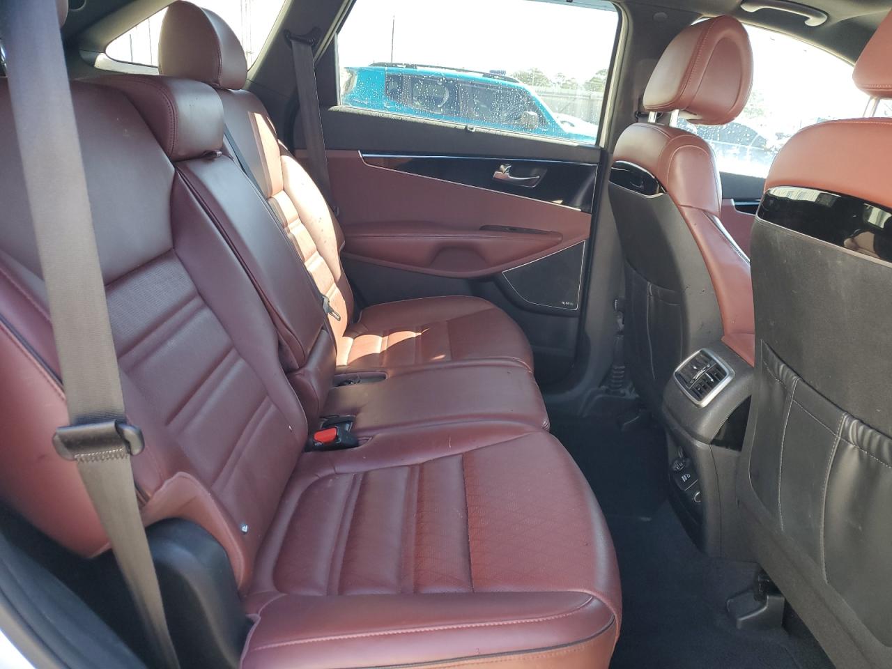 2016 KIA Sorento VIN 5XYPK4A17GG029250 Copart auction photo, front end damage thumbnail 11