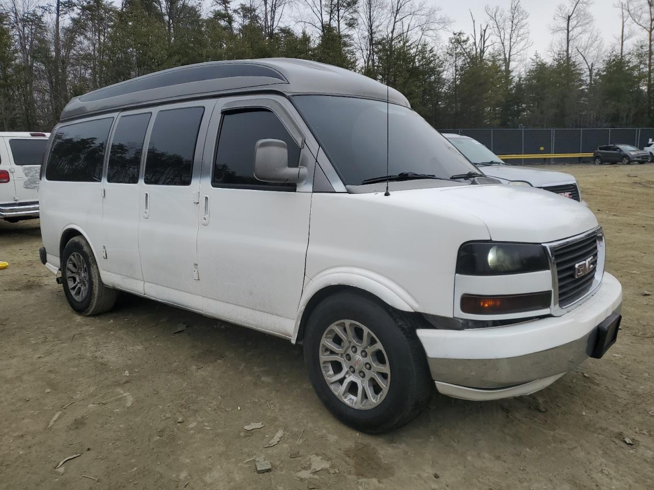2008 Chevrolet Express VIN 1GBFG154881119075 Copart auction photo, rear end / side damage thumbnail 4
