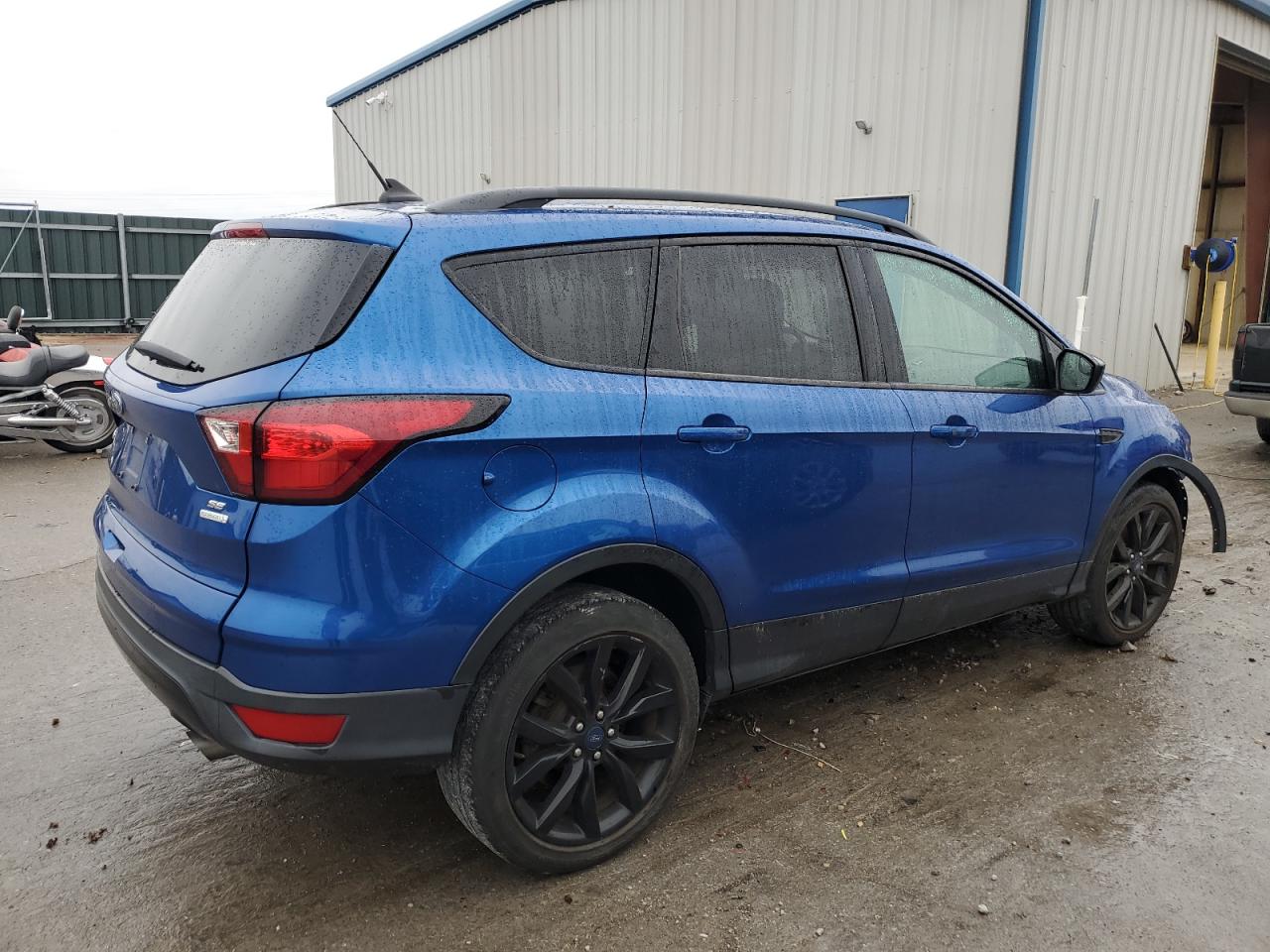 2019 Ford Escape VIN 1FMCU0GD9KUC45977 Copart auction photo, front end damage thumbnail 3
