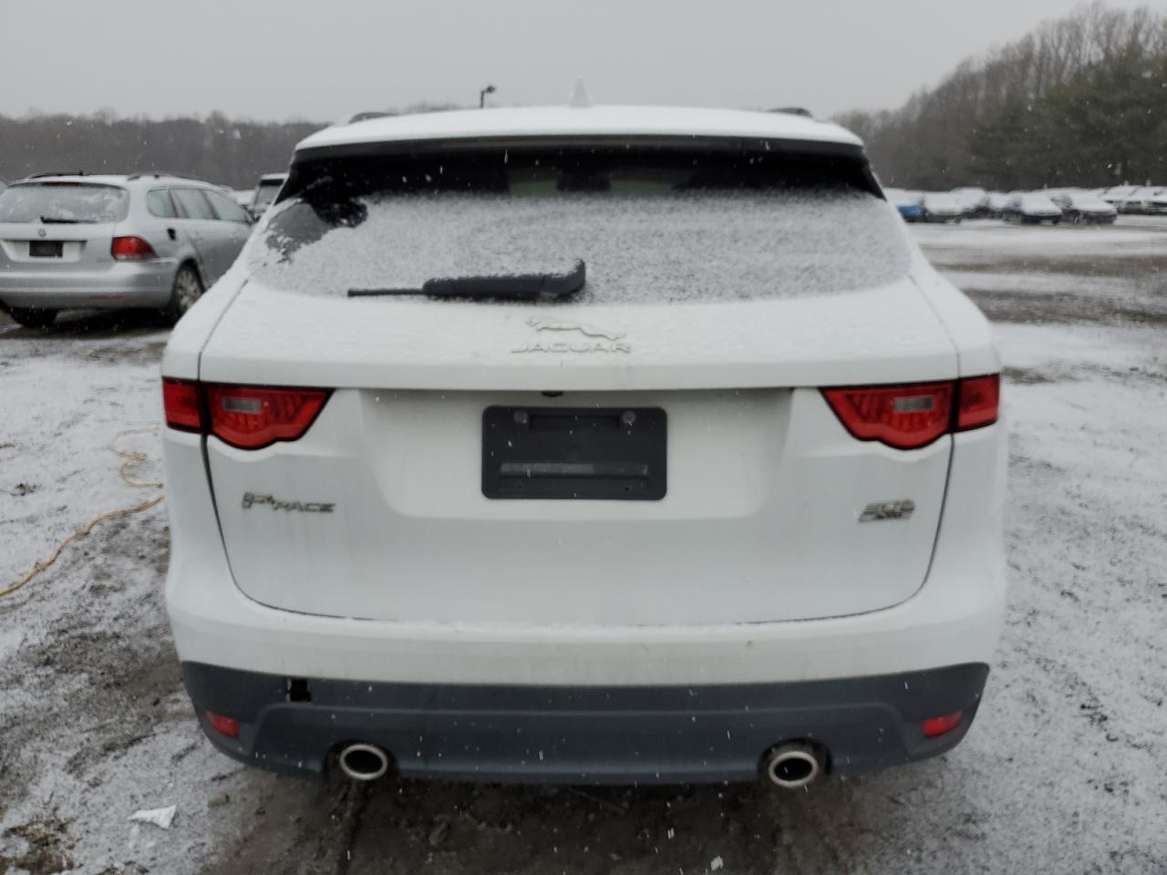 2018 Jaguar F-Pace VIN SADCJ2GX1JA294226 Copart auction photo, biohazard/chemical / front end damage thumbnail 6