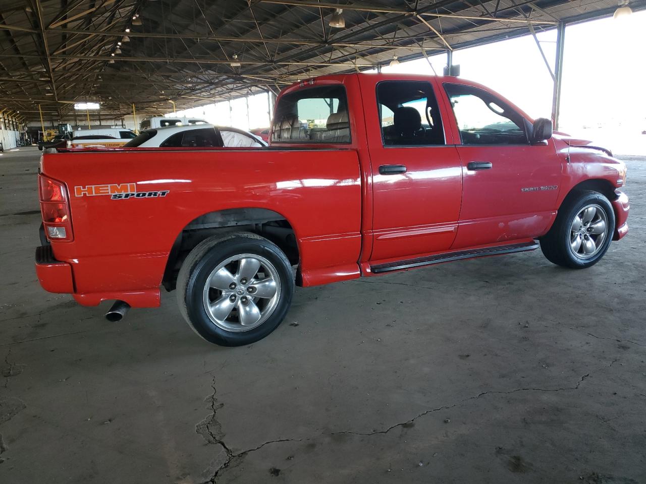 2005 Dodge RAM VIN 1D7HA18D65J556043 Copart auction photo, minor dent/scratches damage thumbnail 3