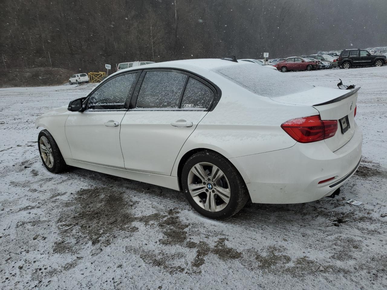 2016 BMW 3er VIN WBA8E3G56GNT78843 Copart auction photo, front end damage thumbnail 2