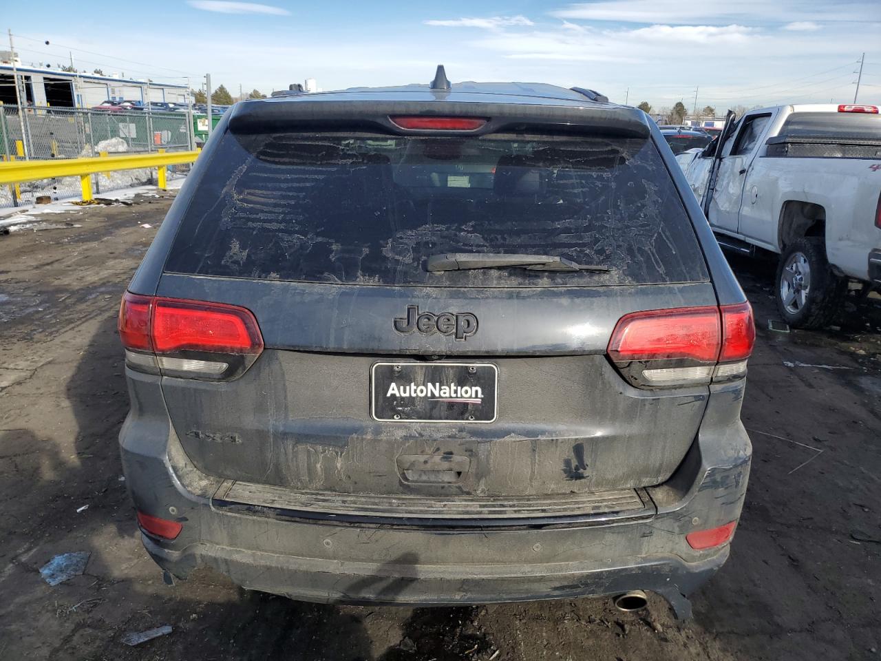 2018 Jeep Grand Cherokee VIN 1C4RJFAGXJC389989 Copart auction photo, side / front end damage thumbnail 6