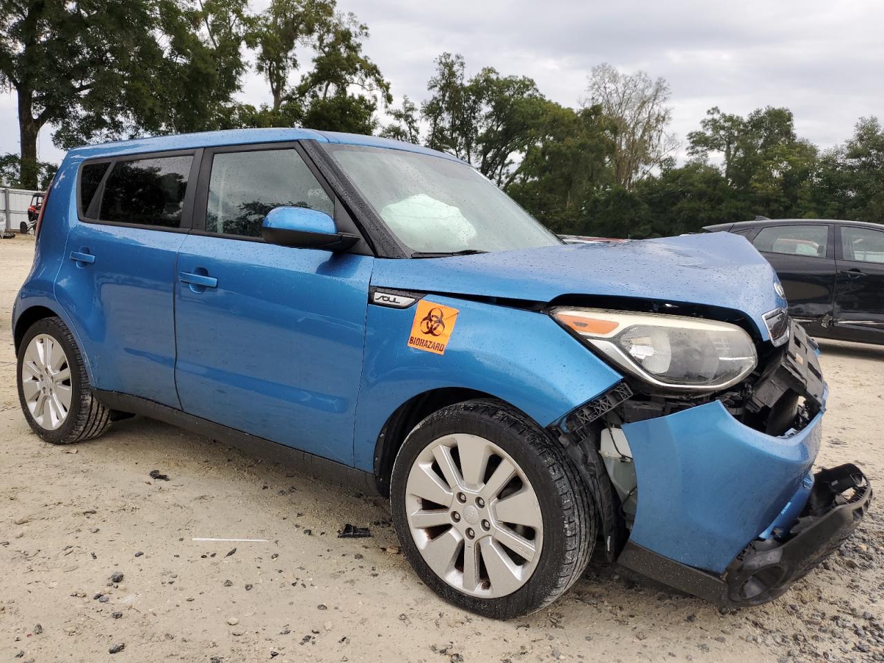 2016 KIA Soul VIN KNDJP3A51G7317332 Copart auction photo, front end / minor dent/scratches damage thumbnail 4