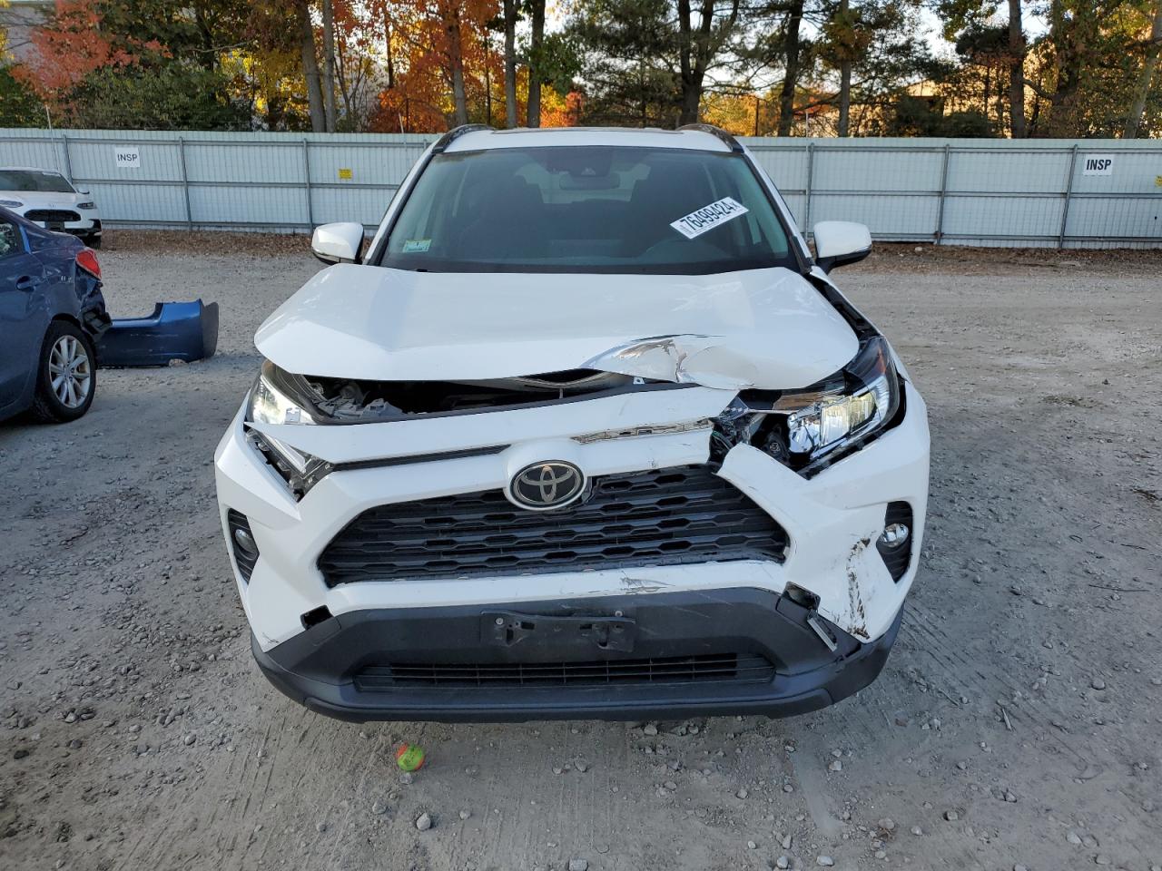 2019 Toyota RAV 4 VIN JTMP1RFV7KJ014669 Copart auction photo, front end damage thumbnail 5