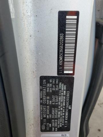 2016 KIA Sedona VIN KNDMB5C16G6202863 Copart auction photo, rear end / minor dent/scratches damage thumbnail 12
