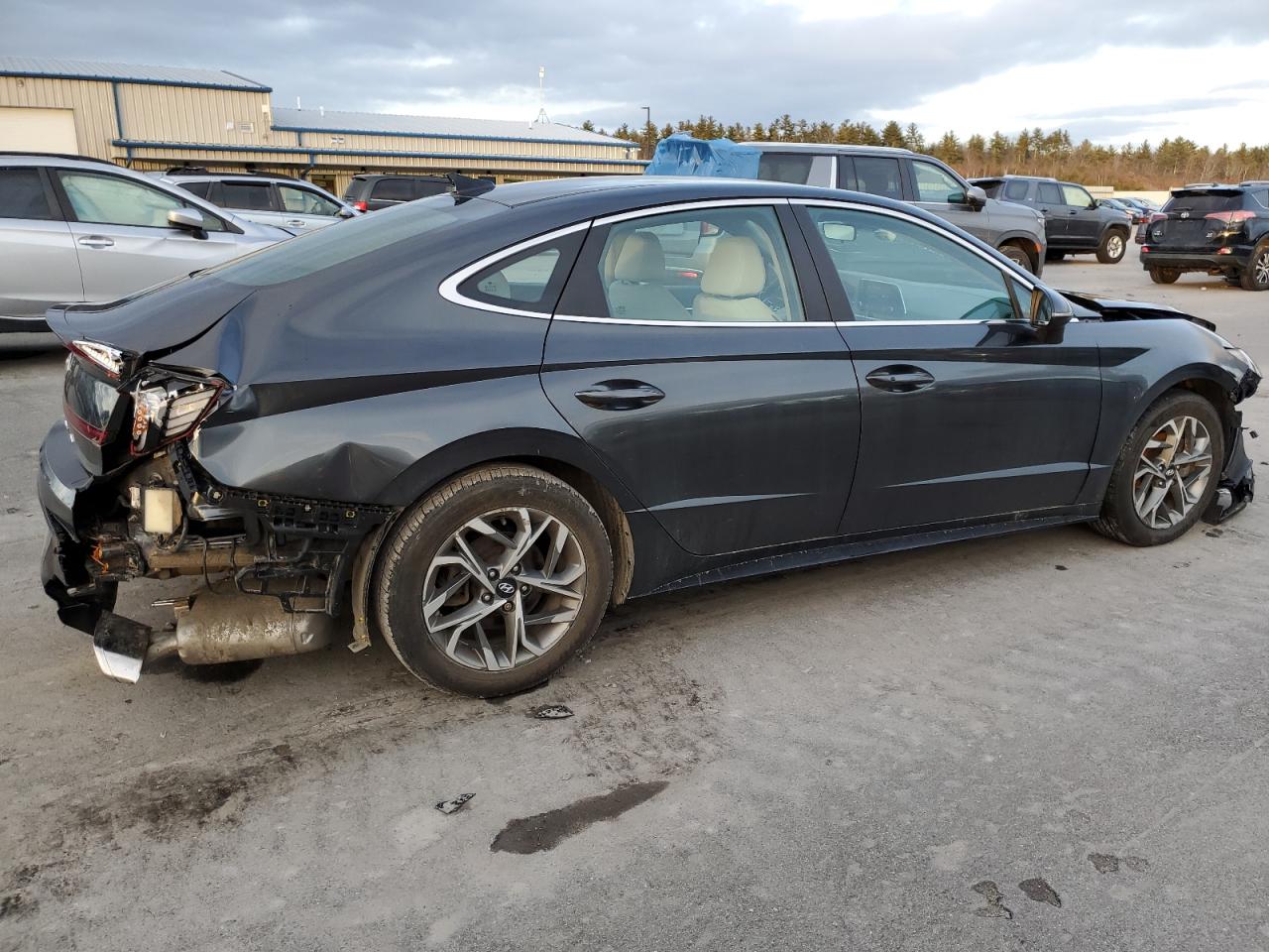 2022 Hyundai Sonata VIN KMHL64JA4NA188545 Copart auction photo, front end / rear end damage thumbnail 3