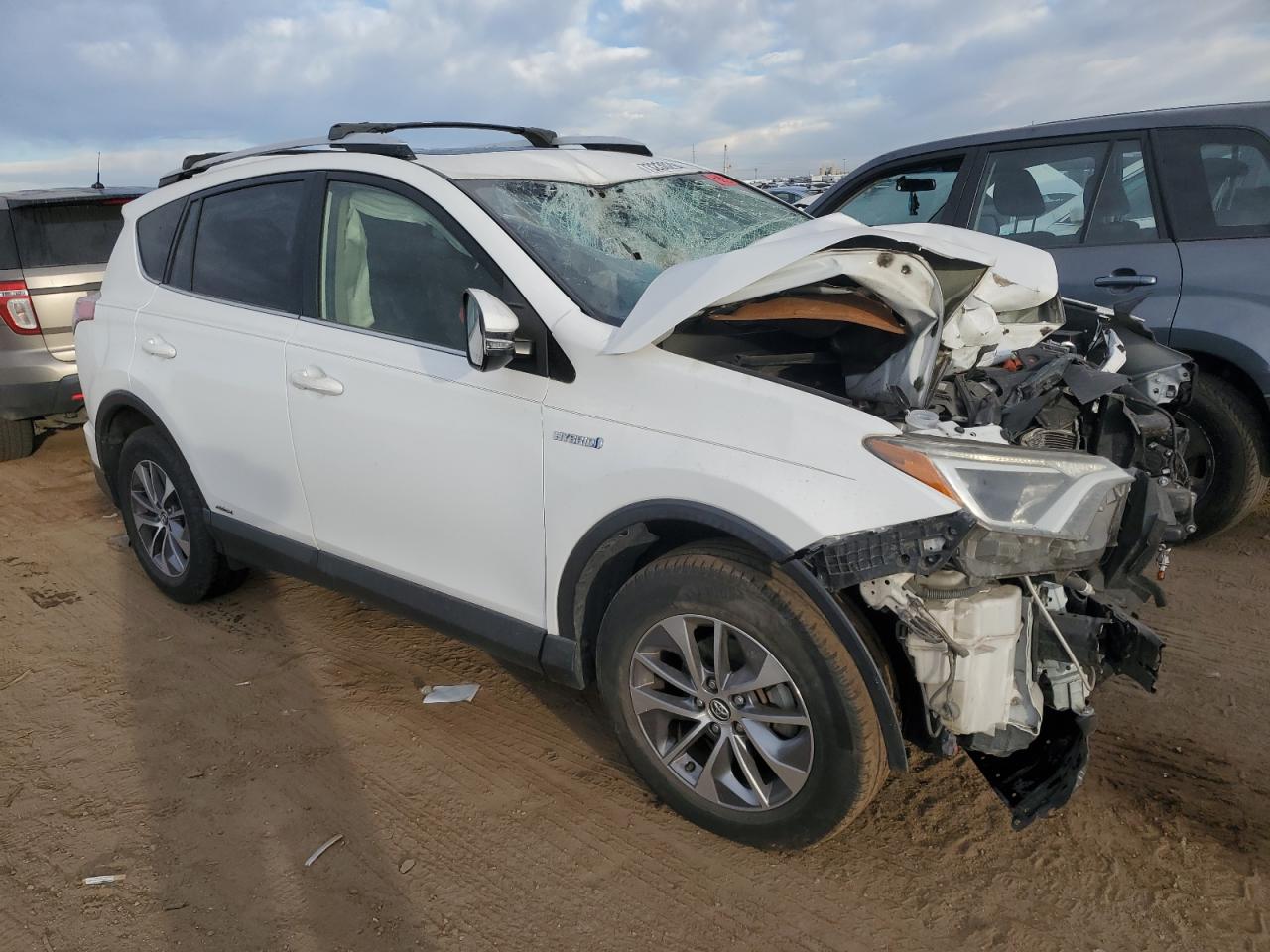 2016 Toyota RAV 4 VIN JTMRJREV5GD017943 Copart auction photo, front end damage thumbnail 4
