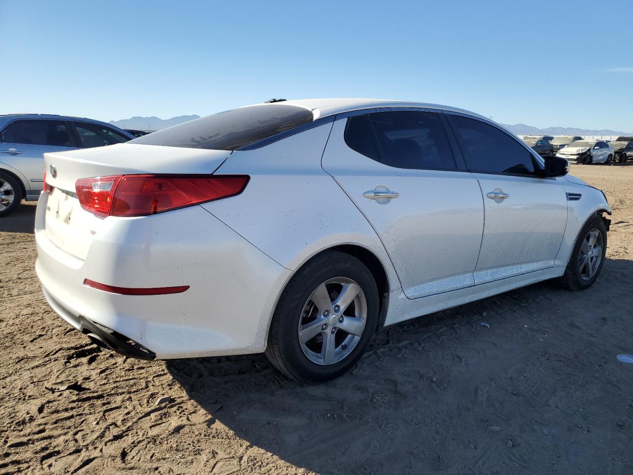 2015 KIA Optima VIN KNAGM4A78F5529971 Copart auction photo, front end damage thumbnail 3