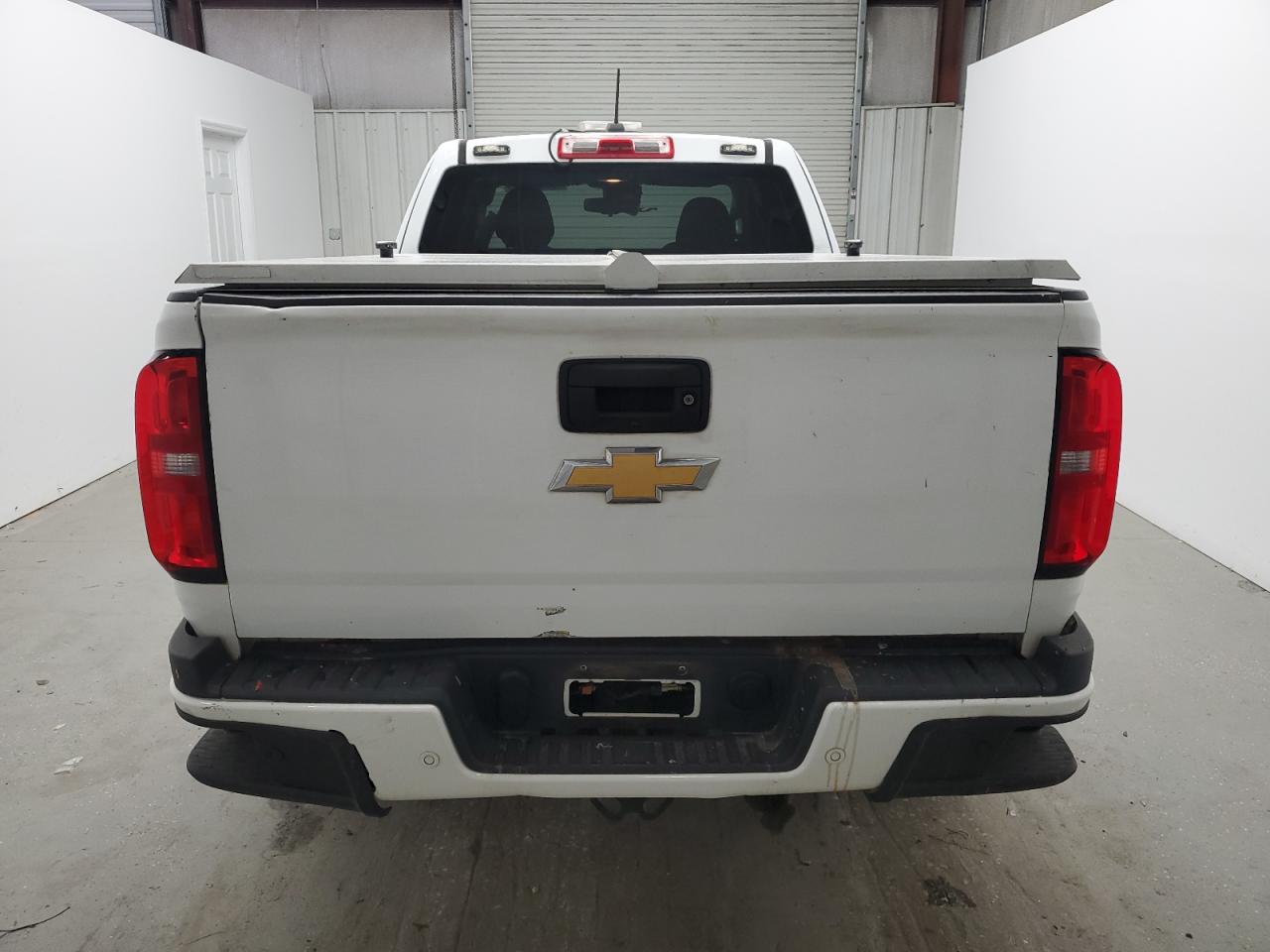 2020 Chevrolet Colorado VIN 1GCHSCEA3L1164583 Copart auction photo, minor dent/scratches damage thumbnail 6