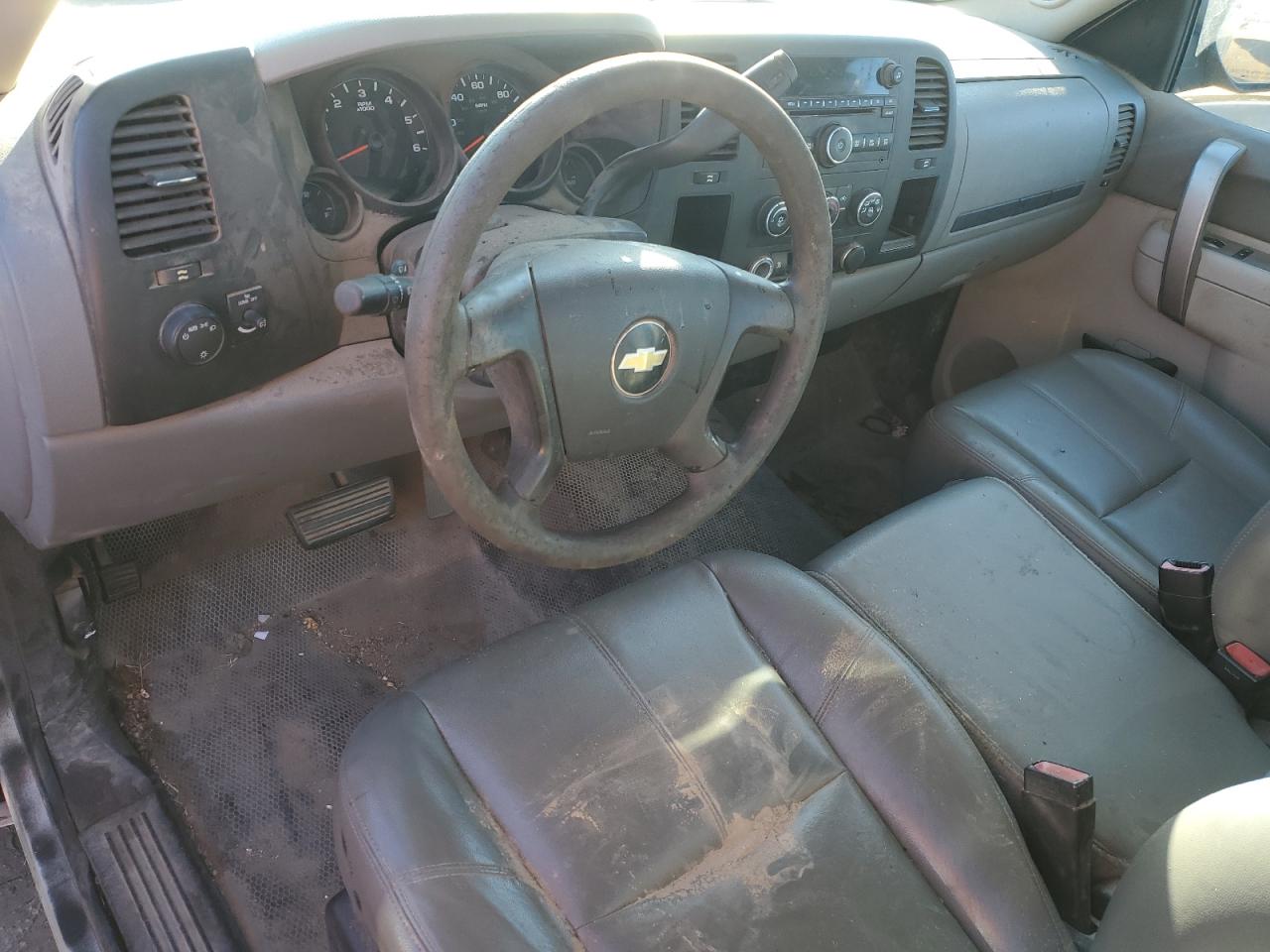 2010 Chevrolet Silverado VIN 1GCPCPEA8AZ236148 Copart auction photo, vandalism damage thumbnail 8