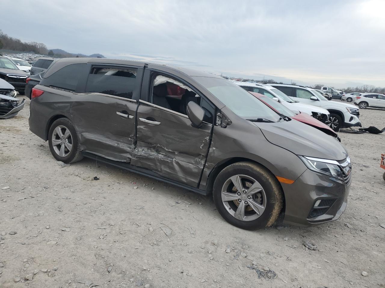 2020 Honda Odyssey VIN 5FNRL6H73LB022390 Copart auction photo, side / minor dent/scratches damage thumbnail 4