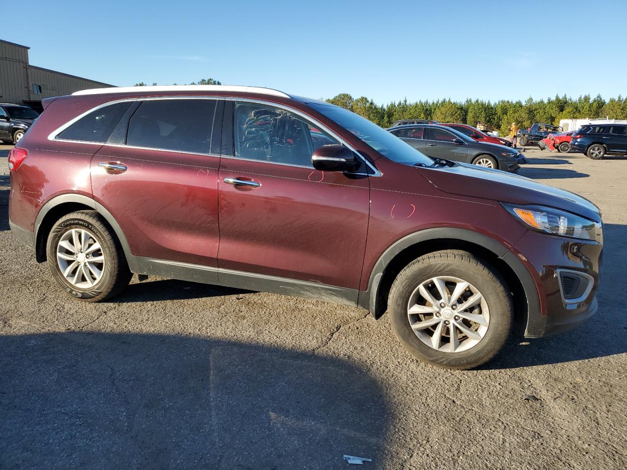2018 KIA Sorento VIN 5XYPG4A38JG407067 Copart auction photo, rear end damage thumbnail 4