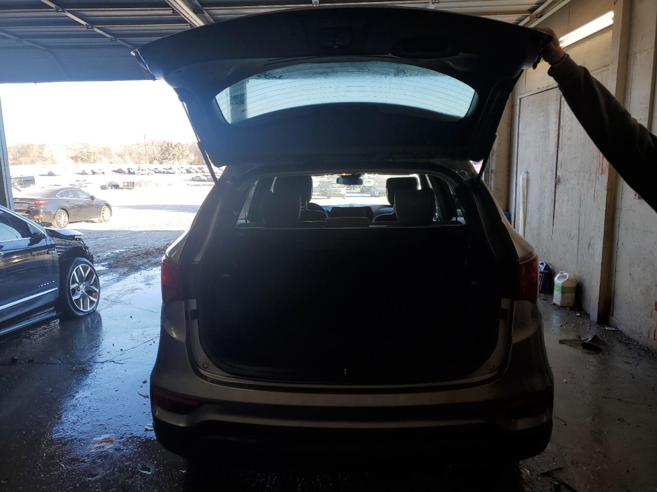 2017 Hyundai Santa Fe VIN 5XYZT3LB5HG403832 Copart auction photo, front end / side damage thumbnail 6