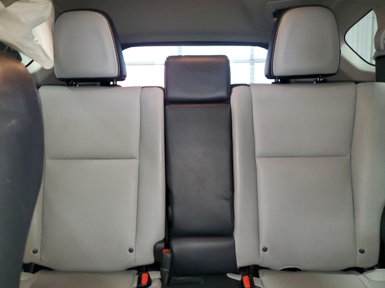 2017 Toyota RAV 4 VIN 2T3DFREV6HW553851 Copart auction photo, rear end damage thumbnail 10