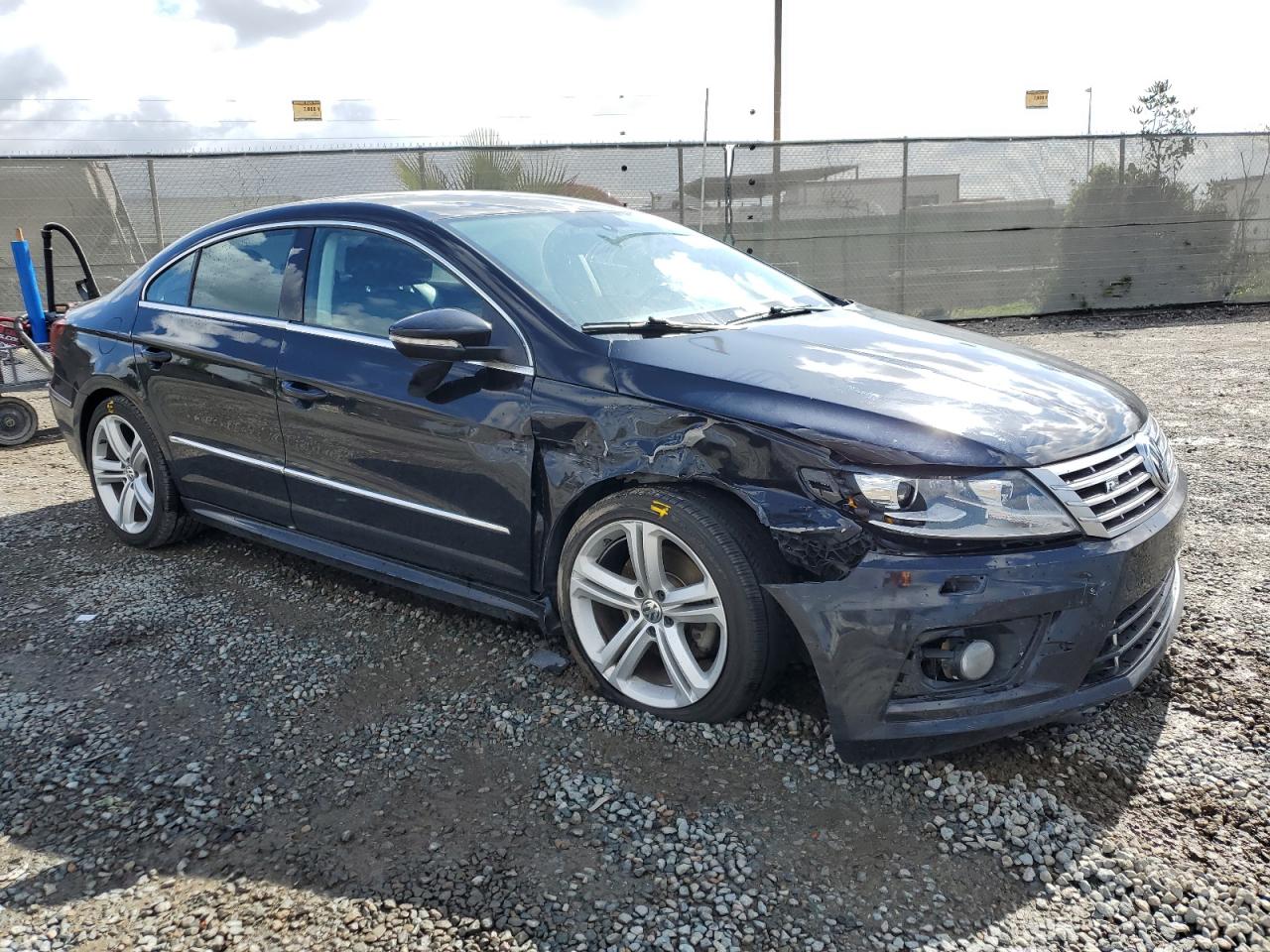 2016 Volkswagen Passat CC VIN WVWBP7AN3GE501601 Copart auction photo, front end / side damage thumbnail 4