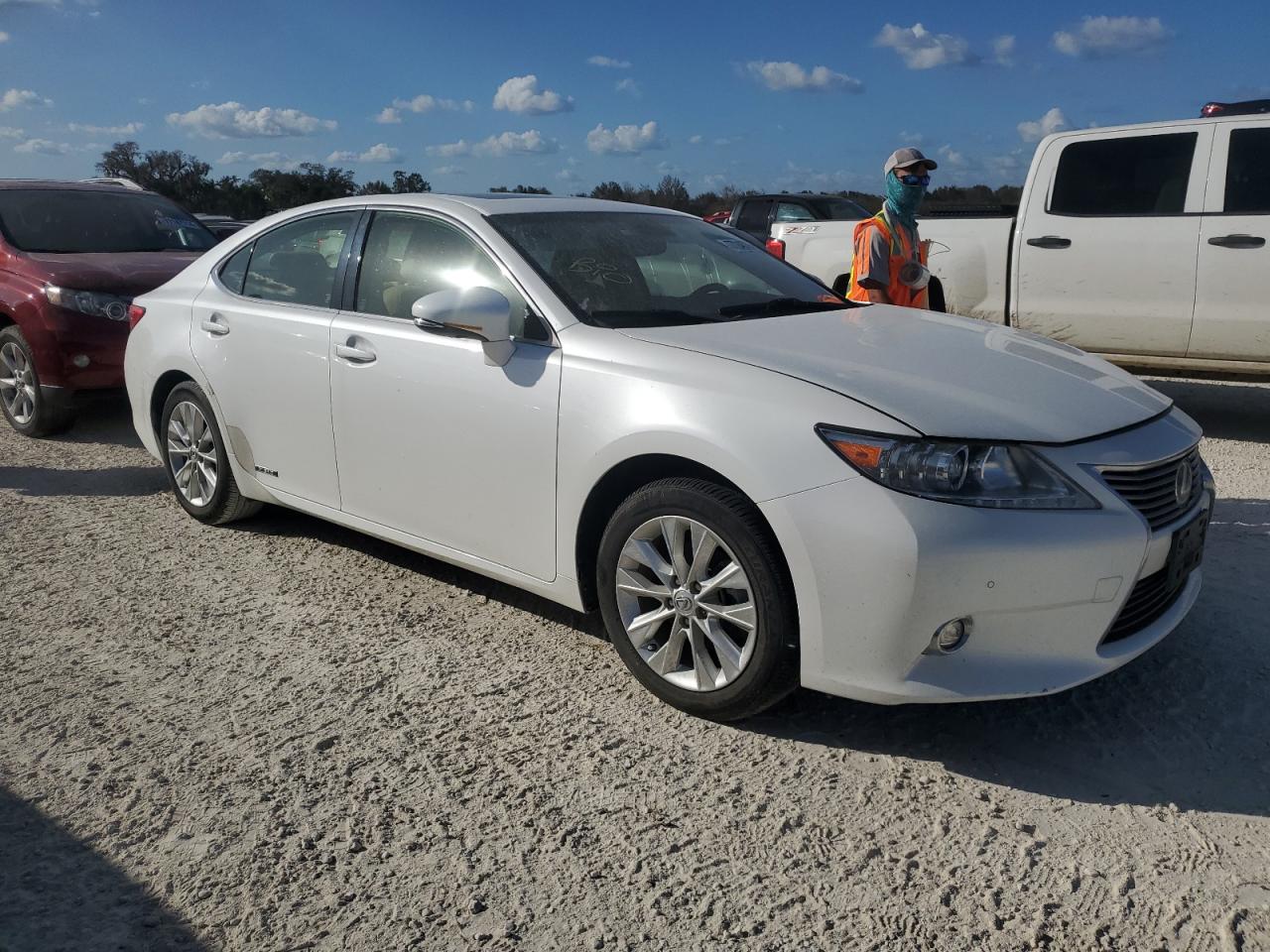2014 Lexus ES VIN JTHBW1GG8E2075314 Copart auction photo, water/flood damage thumbnail 4